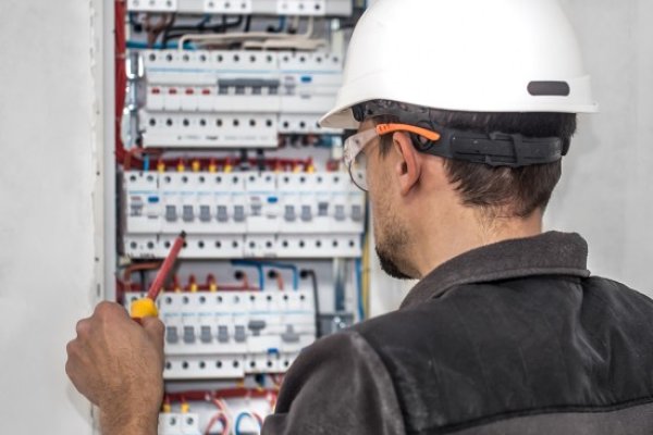 Bafra Elektrikçi – Profesyonel Elektrik Hizmeti Artık Bir Telefon Kadar Yakın