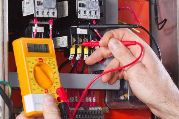 Salıpazarı Elektrikçi – Hızlı, Güvenilir ve Uygun Fiyatlı Elektrik Hizmeti