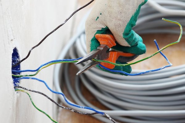 Bafra Elektrik Tamircisi – Uzman Müdahale ile Elektrik Arızalarına Son
