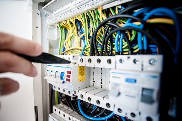 Ladik Elektrik Tamircisi – Elektrik Arızalarında Hızlı ve Etkili Çözüm