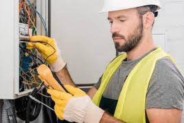 Yakakent Elektrik Tamircisi – Hızlı, Güvenilir ve Ekonomik Çözümler