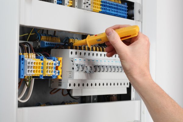 İlkadım Elektrik Arıza Servisi – Uzman Ekip, Kesintisiz Çözüm