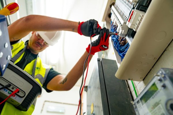 Samsun Nöbetçi Elektrikçi – Gece Gündüz Kesintisiz Elektrik Hizmeti