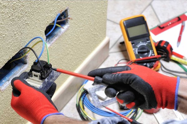 Terme Elektrik Tesisatı Yenileme – Güvenli ve Modern Altyapı Hizmeti