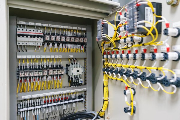 Ayvacık Elektrik Tesisatı Yenileme – Modern ve Güvenli Elektrik Altyapısı