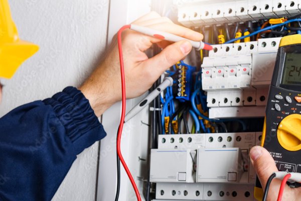 Tekkeköy En Yakın Elektri̇kçi̇ – Metropol Elektri̇k İle Kesi̇nti̇si̇z Hi̇zmet