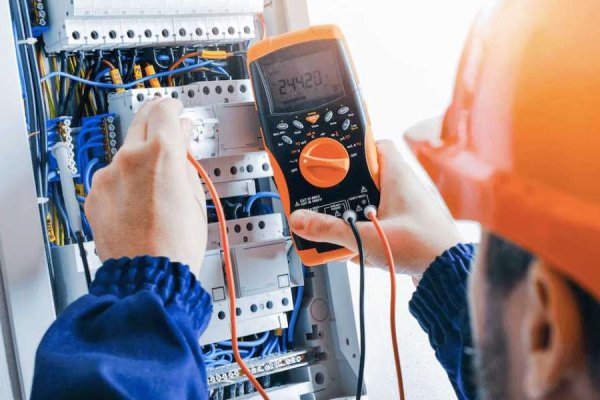 Salıpazarı En Yakın Elektri̇kçi̇ – Metropol Elektri̇k İle Hızlı Müdahale Ve Uzman Çözüm